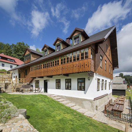 Wellness Hotel Florián České Žleby Stožec Extérieur photo